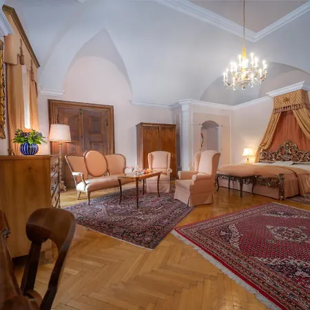 Schloss Szálloda