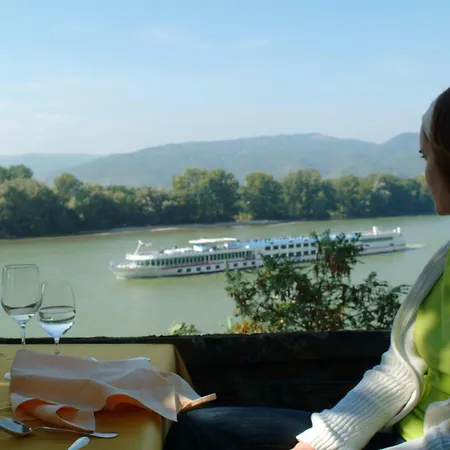 Hotel Schloss 5*