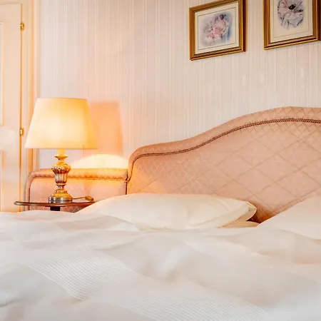 Schloss Hotel 5*