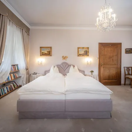Schloss Hotel 5*