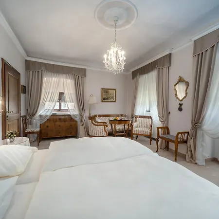 Schloss Hotel 5*