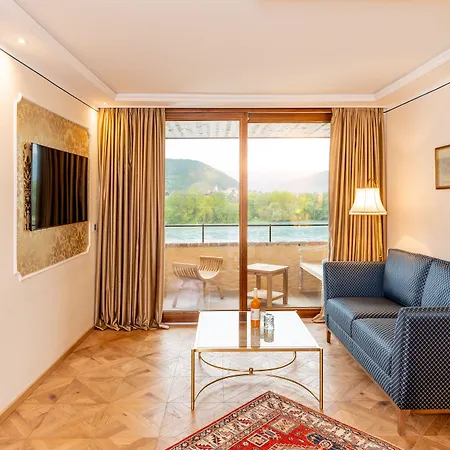 Schloss מלון דורנשטיין