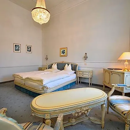 Hotel Schloss 5*