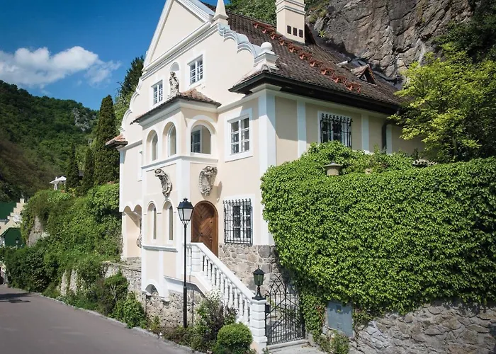 Schloss Hotel 5*